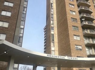 1836 Metzerott Rd APT 422, Hyattsville, MD 20783