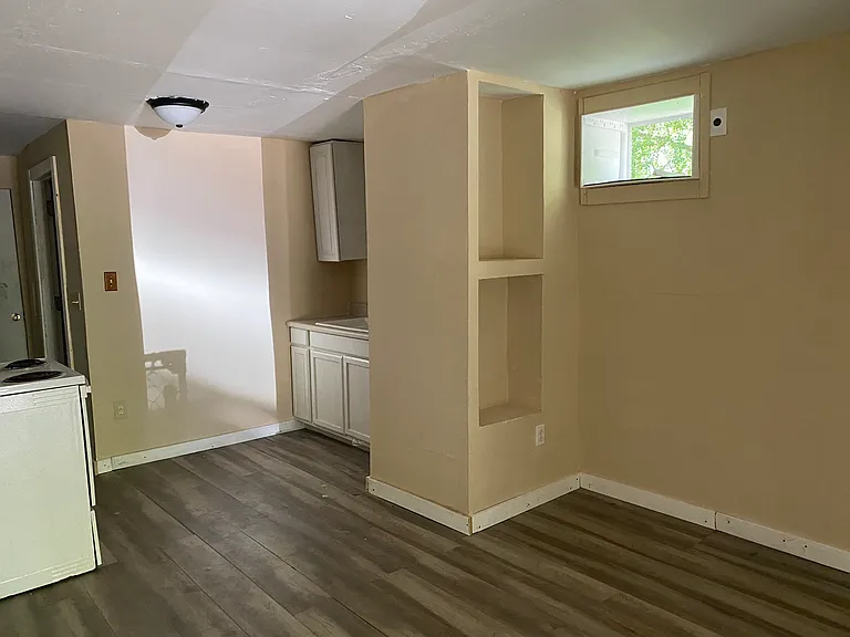 2314 Teal St — Photo 2