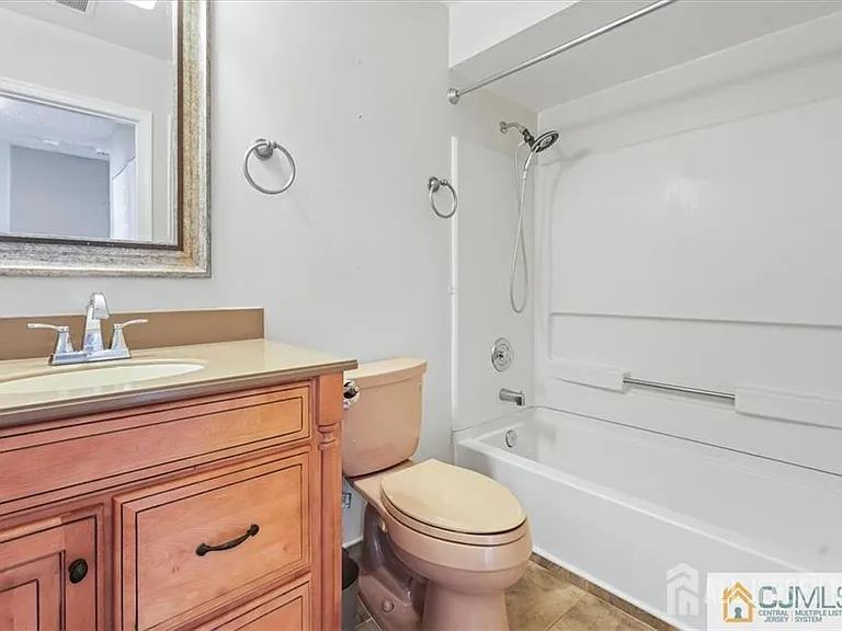 834 Edpas Rd — Photo 3