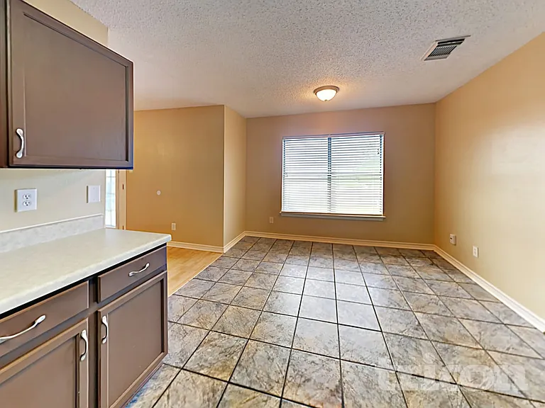 8030 Falcon Meadow Dr — Photo 8