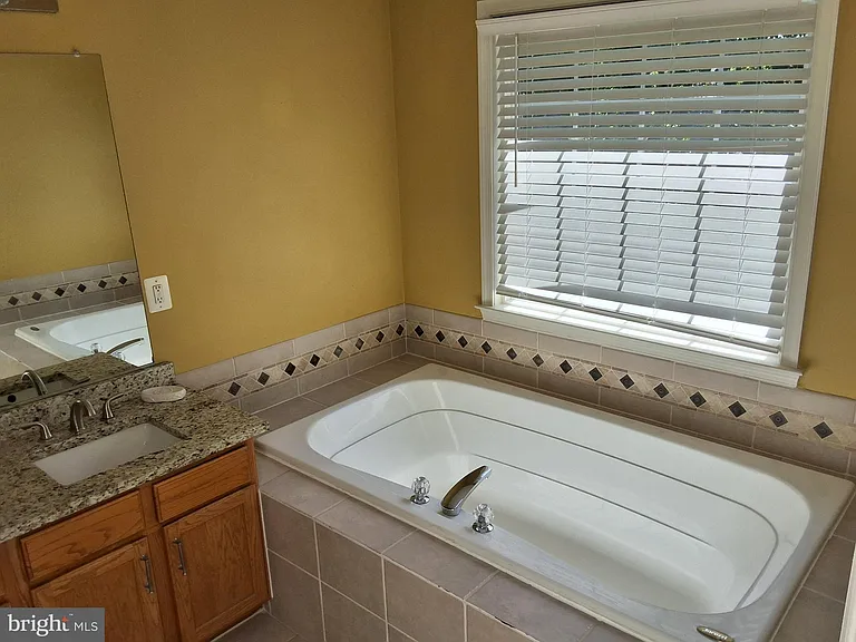 12431 Goa Pl — Photo 19