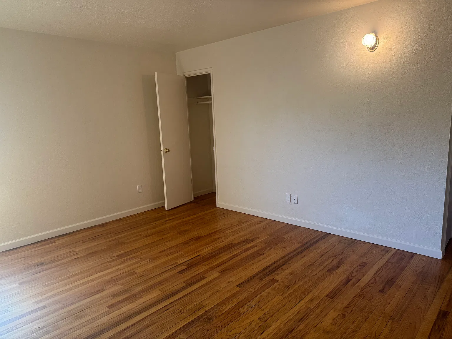 2 bed, 650 sqft, $1,400 — Photo 4