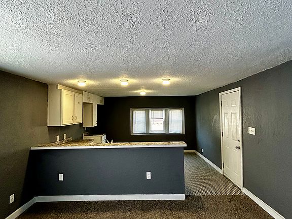 3rd image of 143 Countryside Ln
