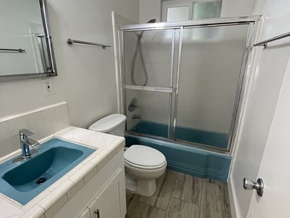 5th image of 2616 Greenmeadow Rd APT 2