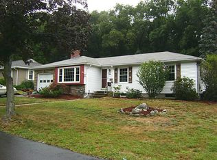 17 Spring Hill Dr, Johnston, RI 02919