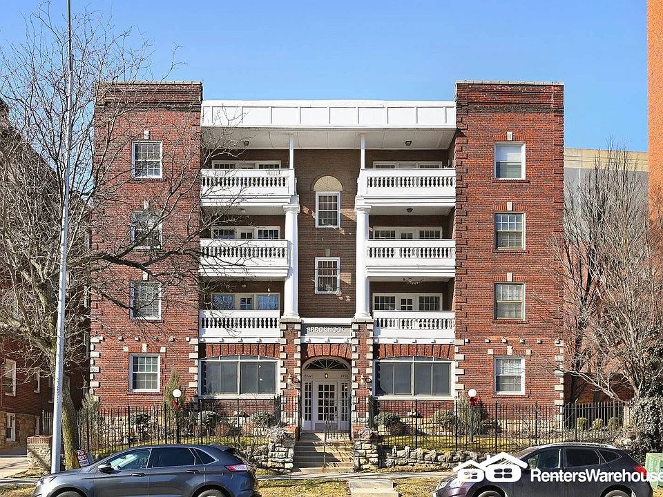 1st image of 4430 Mill St Unit 3N