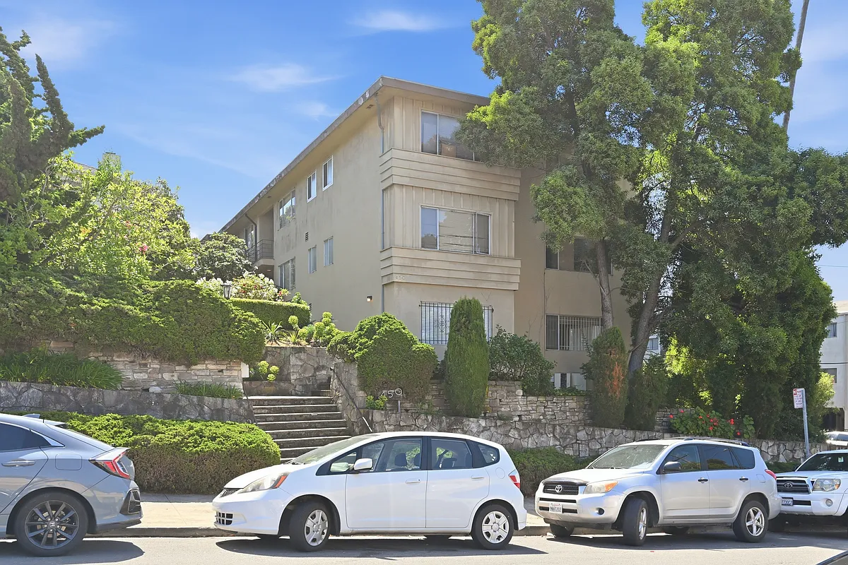 Building Photo - 450 Merritt Ave #4