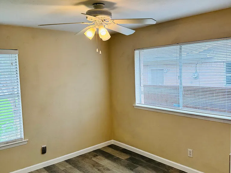 1807 Nantucket Dr — Photo 13