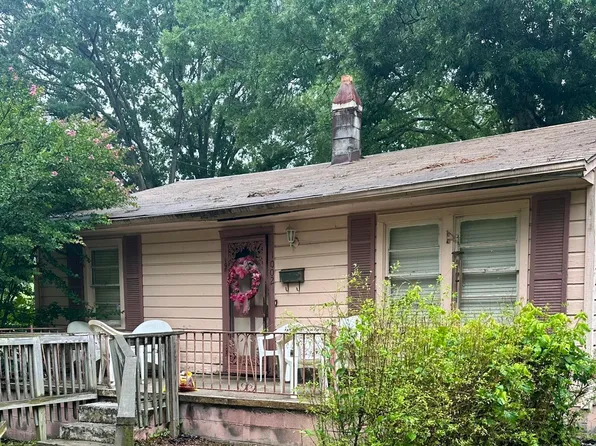 1002 Louis St, Burlington, NC 27217