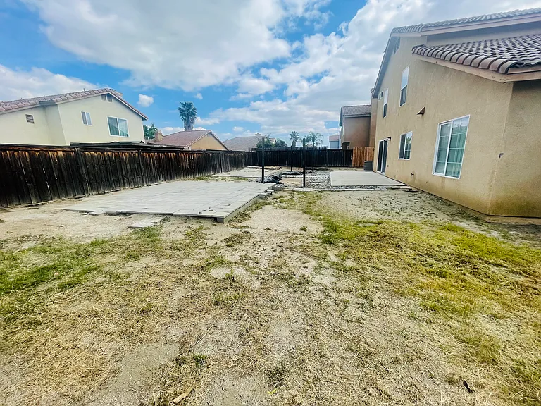 1439 Avena Way — Photo 9