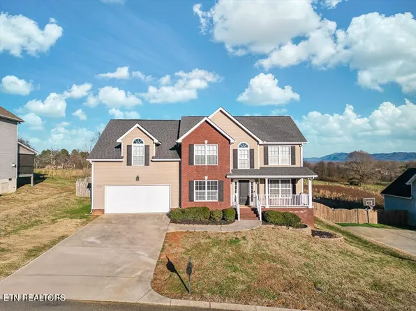 112 Ellington Dr, Maryville, TN 37804