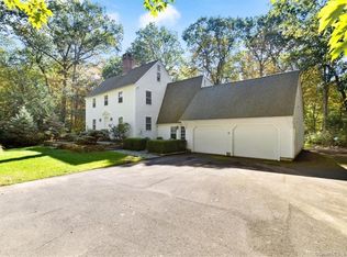 168 Wilburs Ln, Guilford, CT 06437