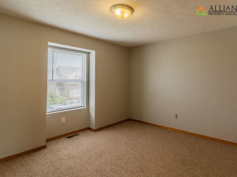 500 Brookmont Dr — Photo 17