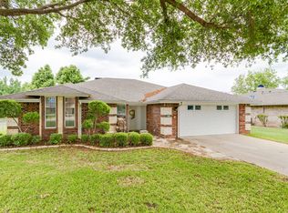 3705 Lake Vista Ct, Granbury, TX 76049