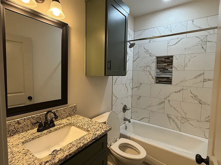 603 Nacogdoches St #603 — Photo 8