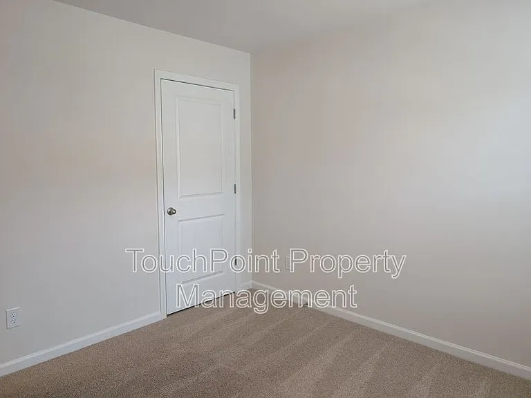 5131 Hyrule Dr — Photo 16