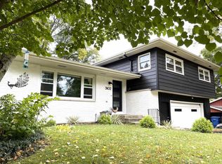 3102 Elm Ln, Middleton, WI 53562