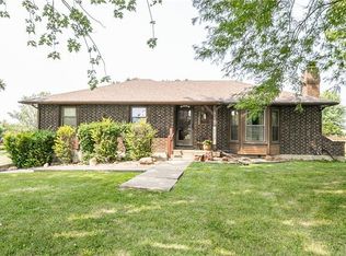 16524 Donahoo Rd, Basehor, KS 66007