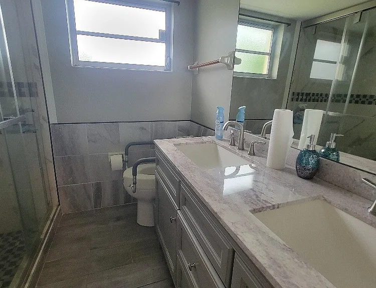 10 Regency Ct — Photo 12