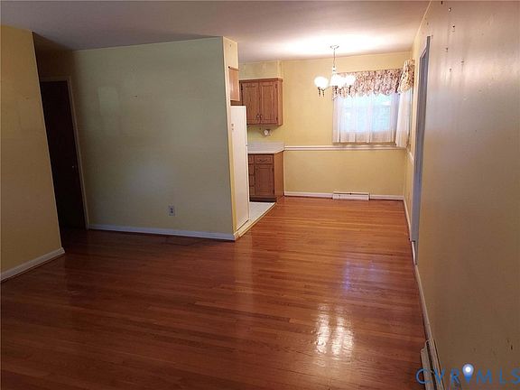 3rd image of 3102 Sherwood Ln
