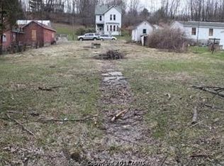 105 Crane Ave, Terra Alta, WV 26764