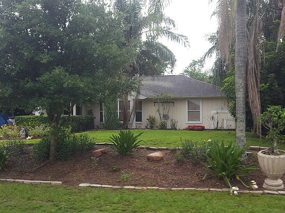 4th image of 942 SW Haleyberry Ave
