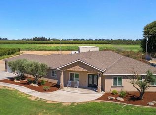 169 S 6th Ave, Kingsburg, CA 93631