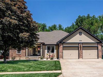 1104 N 2nd St E, Louisburg, KS, 66053