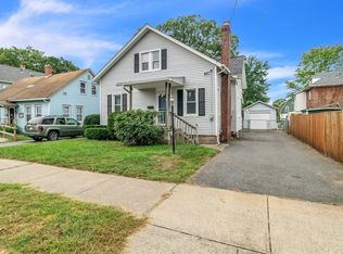 18 Upland St, Springfield, MA 01104