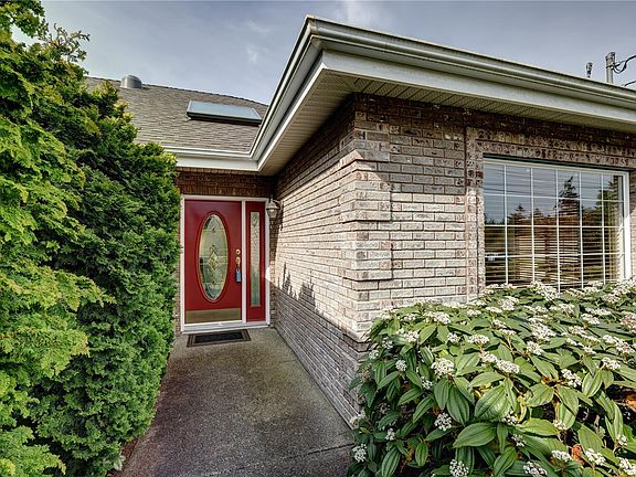 2nd image of 1132 Yellowbrick Rd