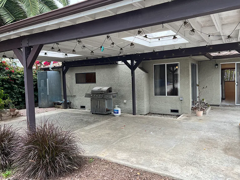 11160 Greenlawn Ave — Photo 22