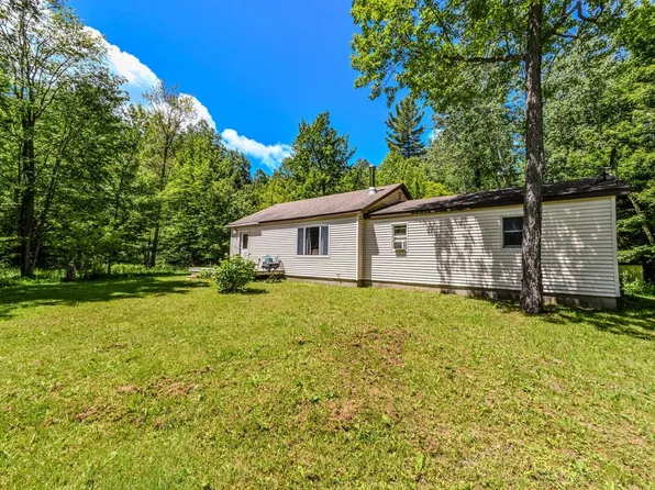 18653 Hebron Mail Route Rd, Cheboygan, MI 49721