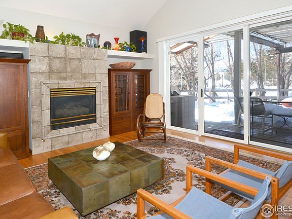 4th image of 623 Manorwood Ln