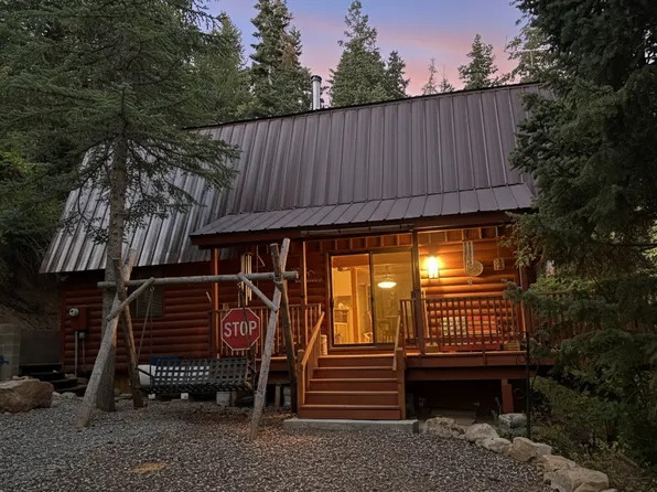 49 N Pine Creek Rd E, Mount Pleasant, UT 84647