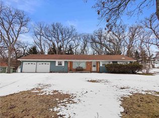 W5987 Sugar Creek Rd, Elkhorn, WI 53121