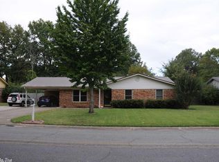 18 Whippoorwill Dr, Searcy, AR 72143