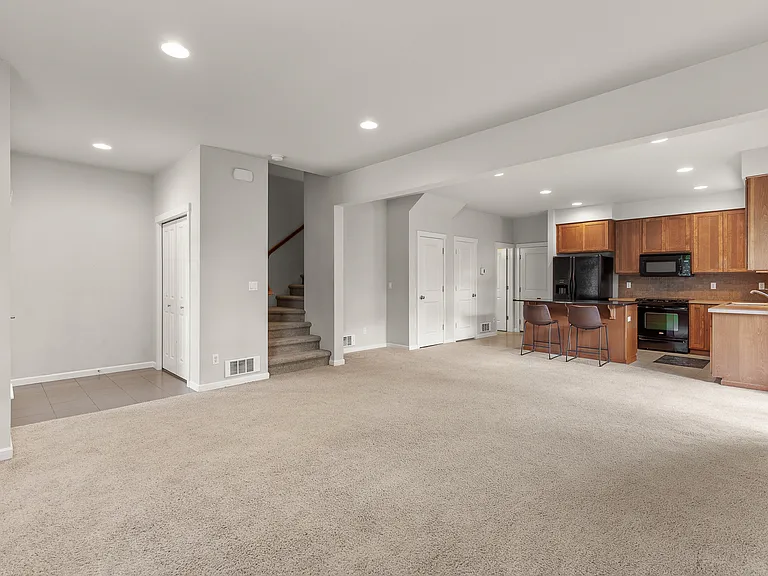 6434 N Descartes Dr — Photo 9
