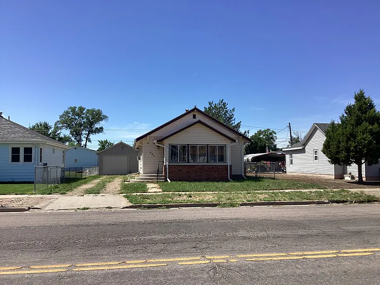 221 Platte St — Photo 1