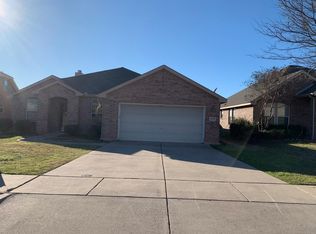 4279 Fall Creek Dr, Grand Prairie, TX 75052