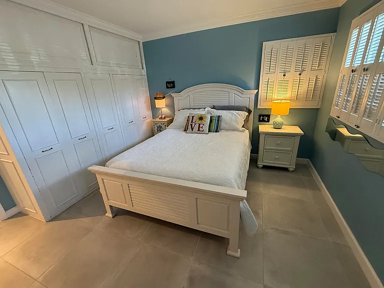 1201 S Riverside Dr #106 — Photo 8