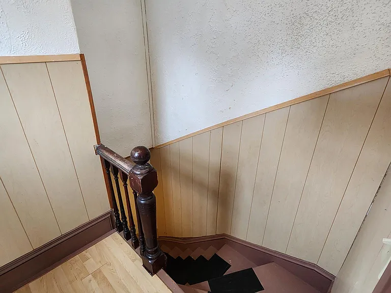 37 Watson St #2 — Photo 8