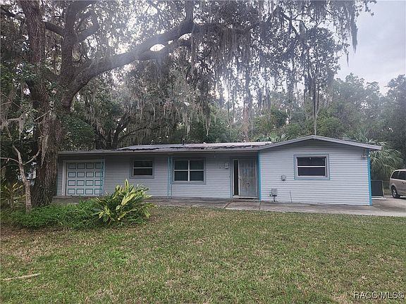 3rd image of 1328 NE 5th Ave