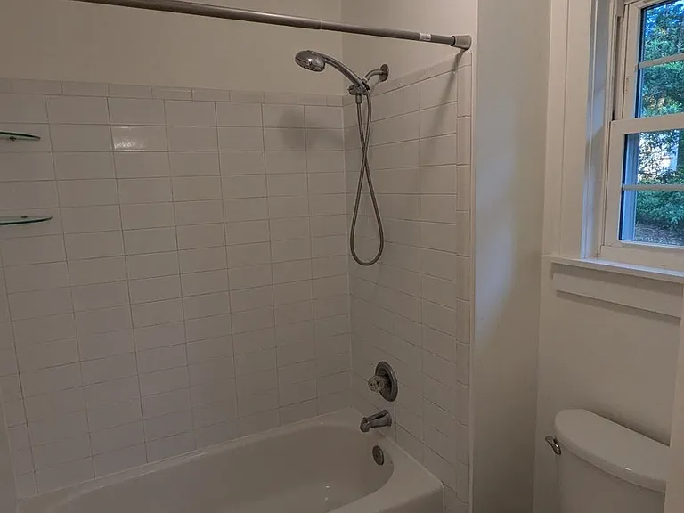 521 Gunter St — Photo 23