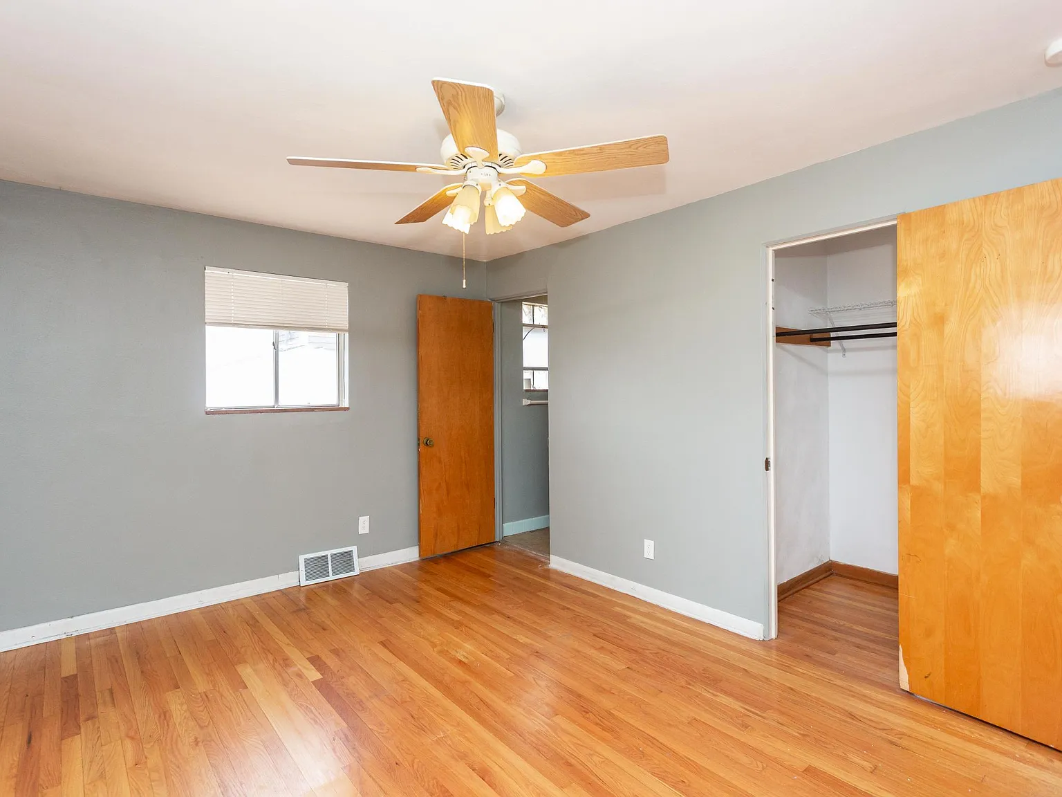 4 bed, 1560 sqft, $2,250 — Photo 4