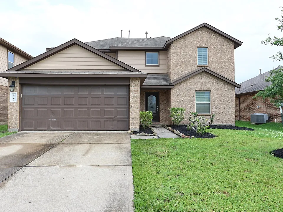 17703 Rose Summit Ln