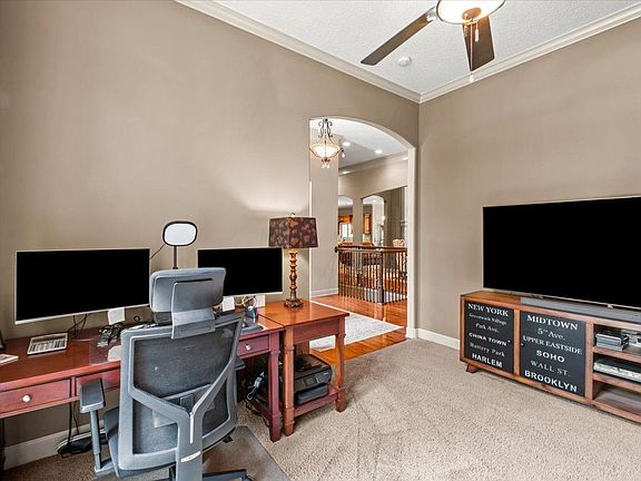 2nd image of 6500 Turnberry Ct