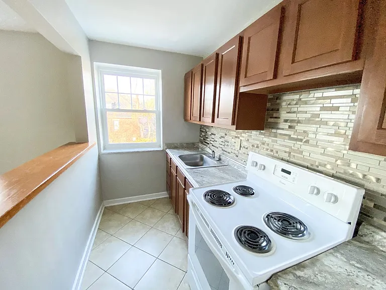 2-Bed/1-Bath - Available Now
