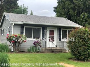 2922 Raymond St, Forest Grove, OR 97116