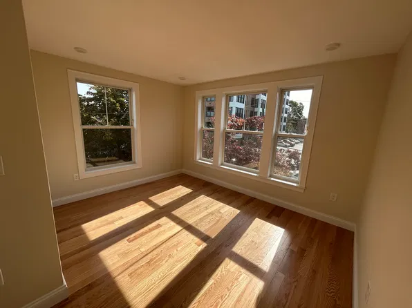 66 Ashford St #2, Allston, MA 02134