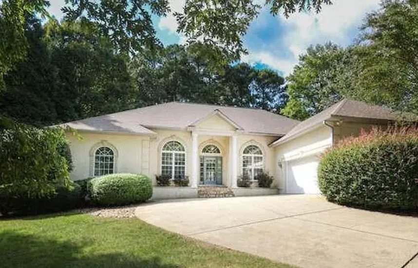 2587 Penngate Dr